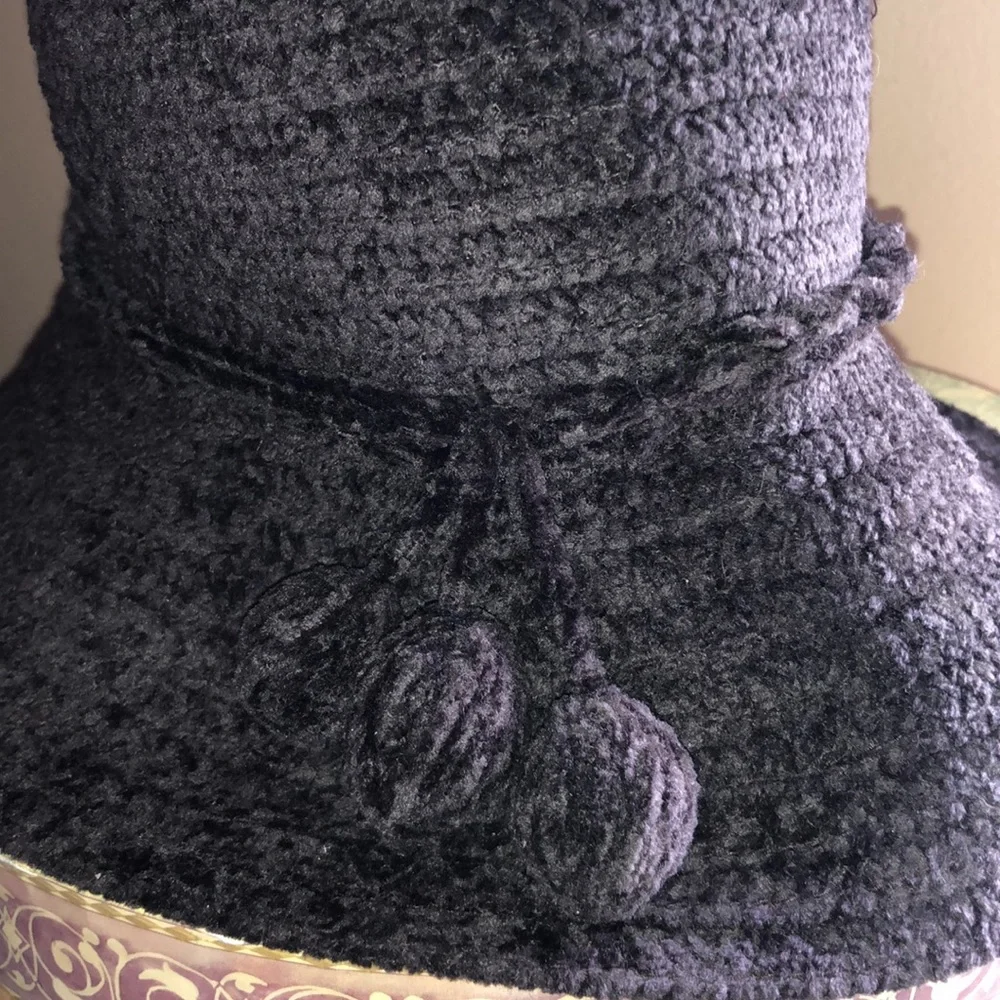 Betmar NY Classic Chic Warm Weather Brown Soft Knit All Occasion Braided Hat